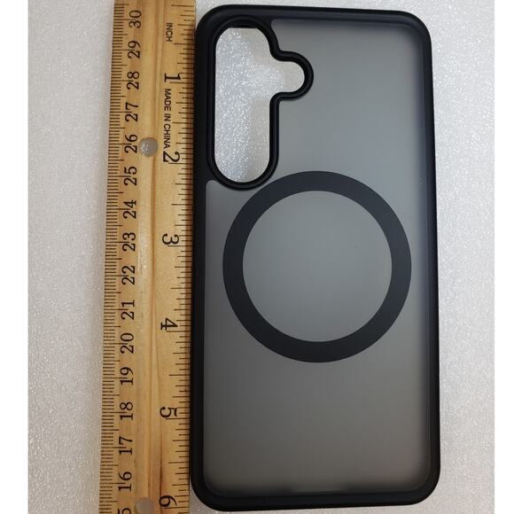 TORRAS Magnetic Shockproof Case For Samsung Galaxy S25 Black. SGS25.BLK - Picture 1 of 11